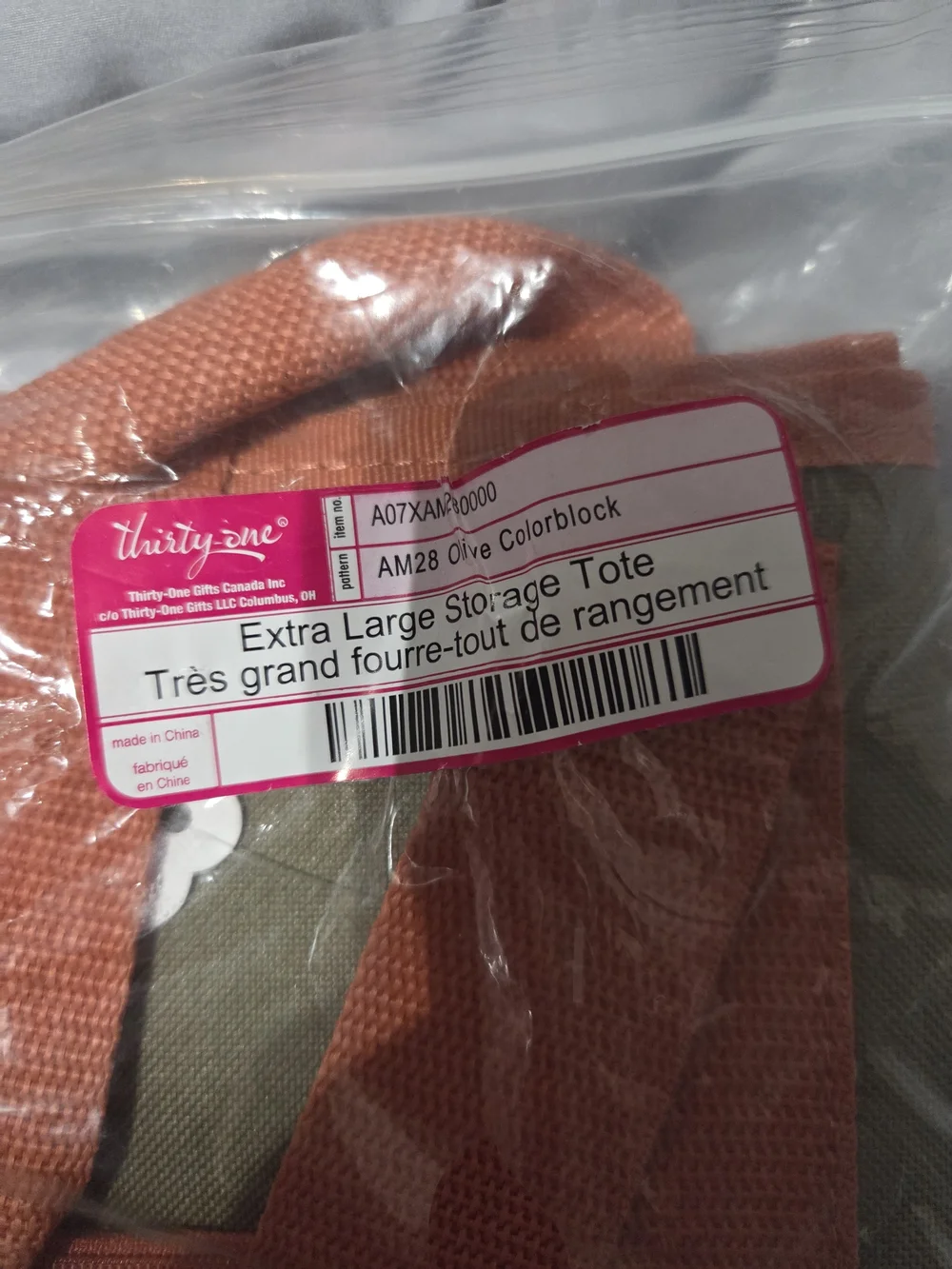 thirty-one Olive Storage Tote with Coral Trim